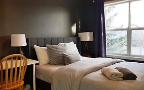 Tuscan Ridge Guesthouse Calgary West